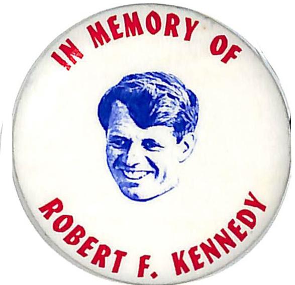 Kennedy 1 1/4" RFK Peace In Memoriam June 6 1968 Button Robert F 